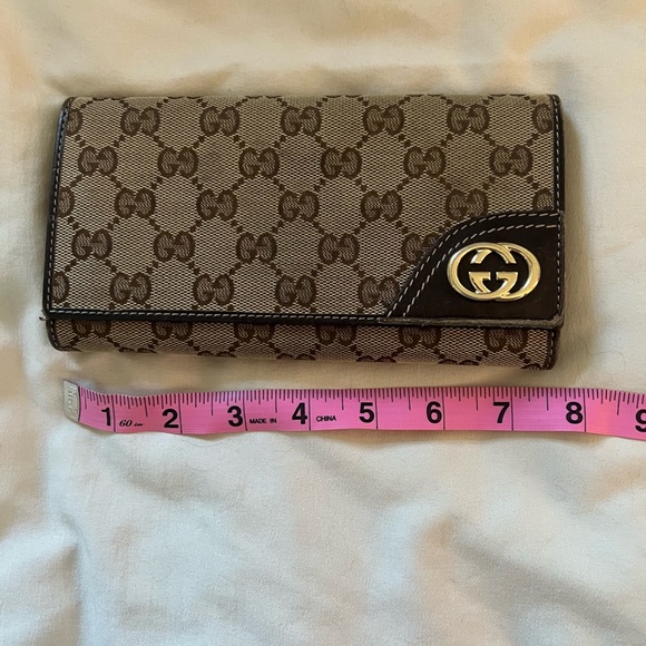 AUTHENTIC VINTAGE GUCCI WALLET - Picture 3 of 13